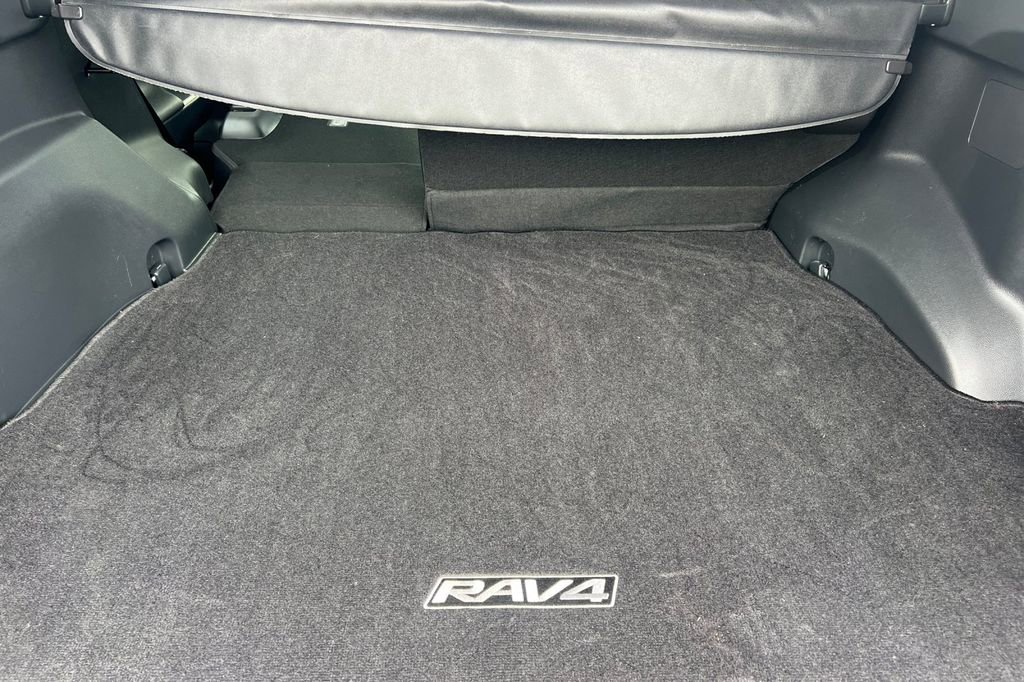 Used 2023 Toyota RAV4 XSE w/ Weather Package AWD/4WD image 14