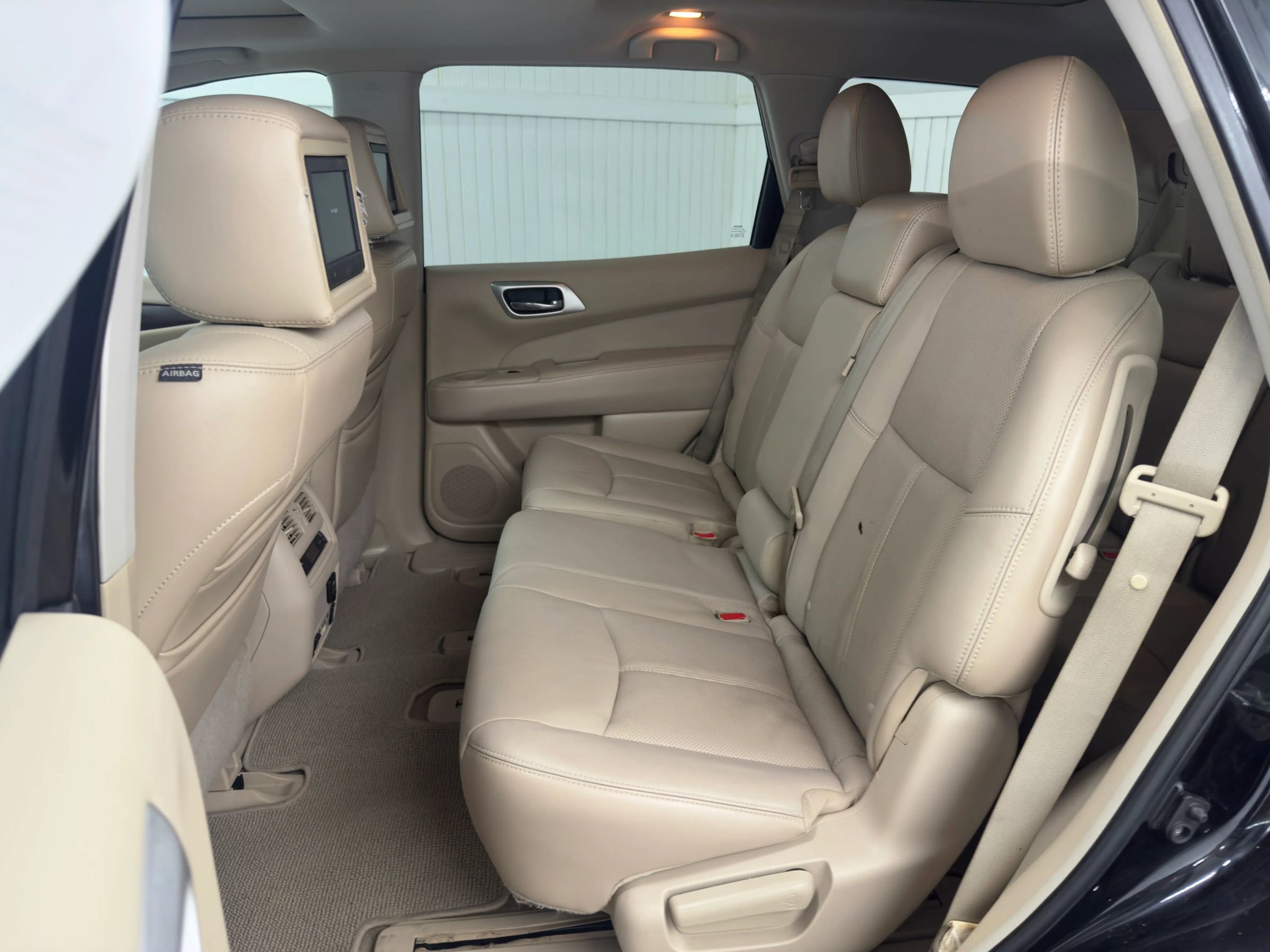 Used 2013 Nissan Pathfinder Platinum w/ Platinum Premium Pkg image 10