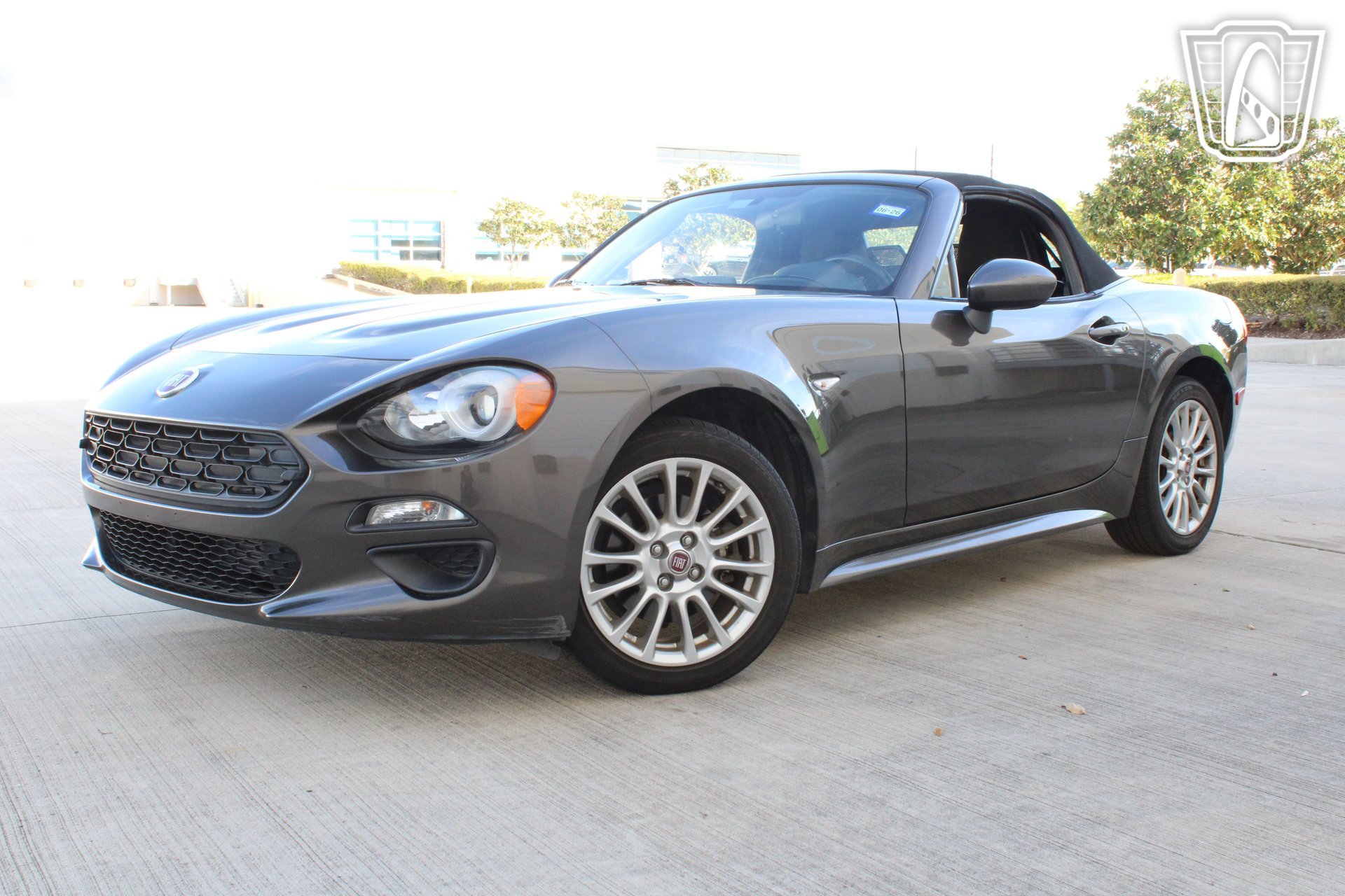 Used 2017 FIAT 124 Spider Classica image 36