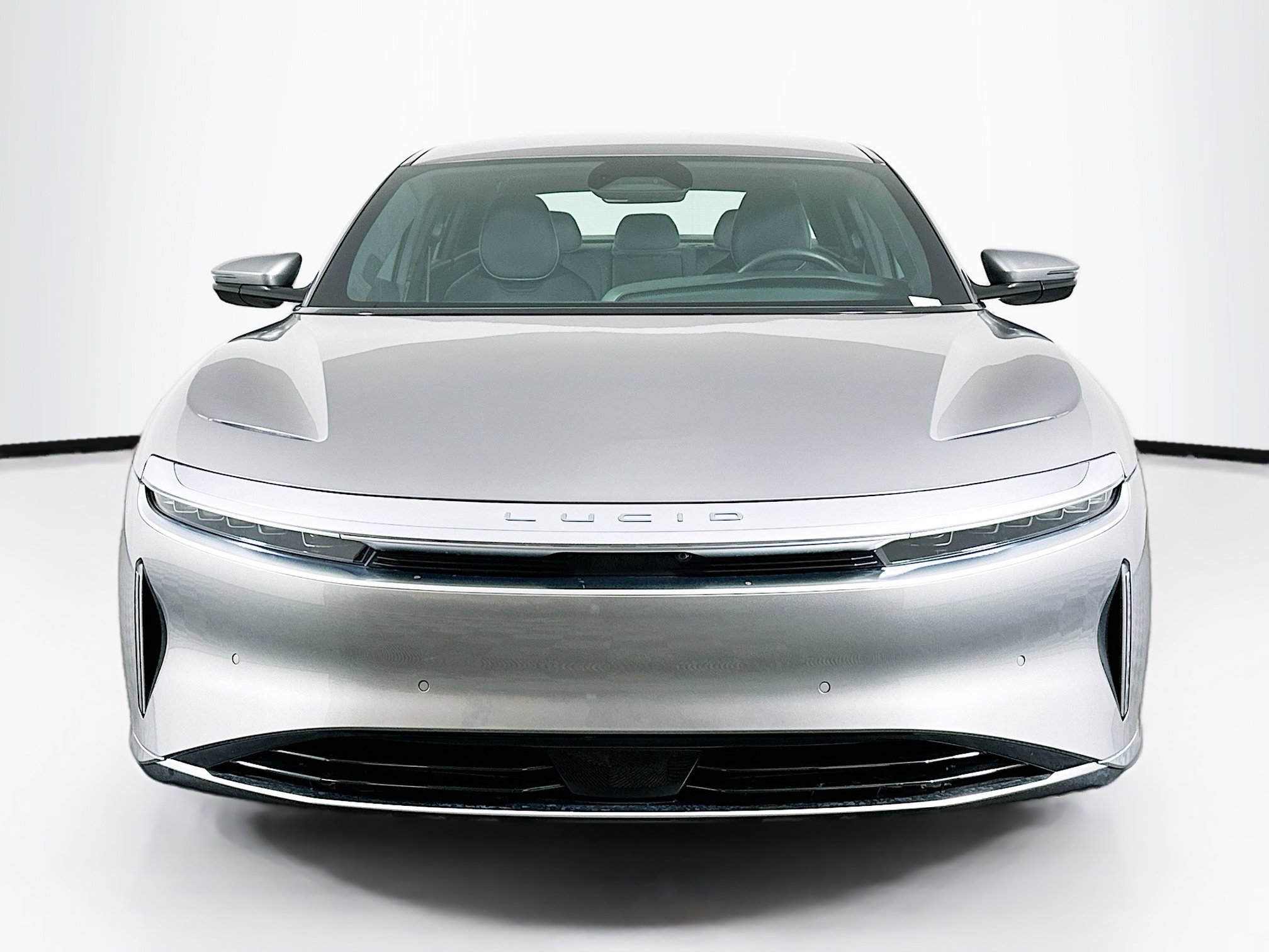 Used 2024 Lucid Air Touring AWD/4WD image 2