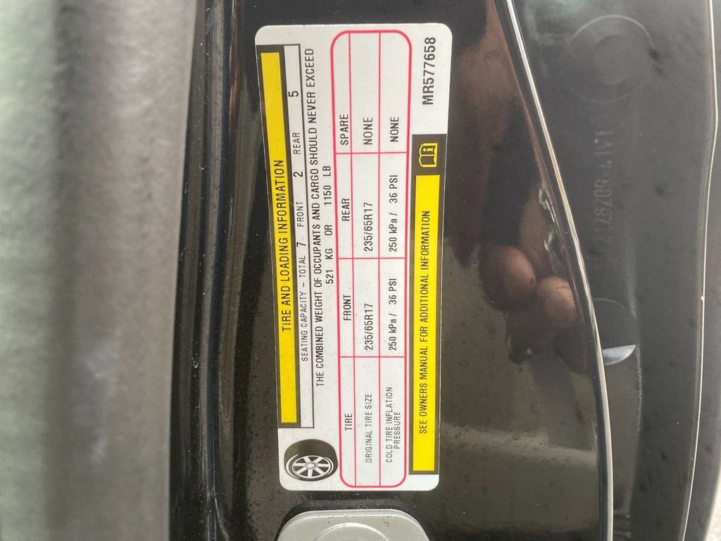 Used 2021 Chrysler Voyager LX image 33