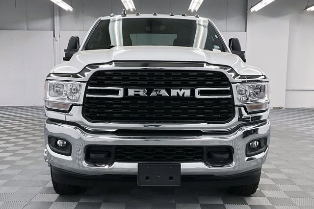 Used 2024 RAM 3500 Big Horn image 4