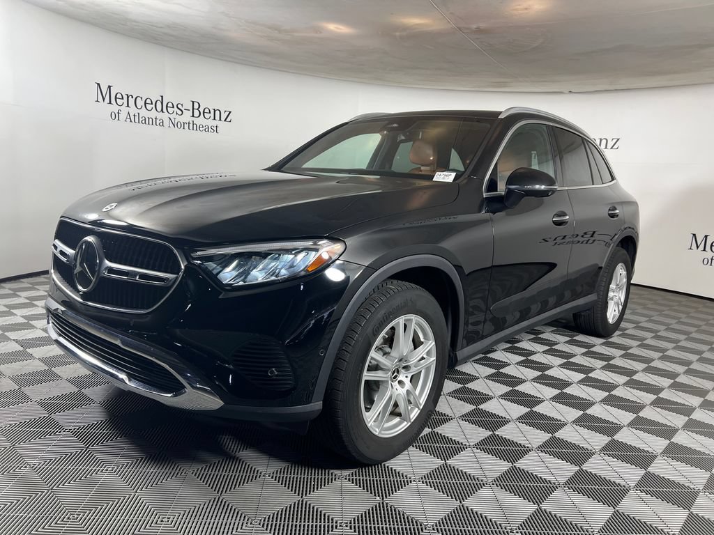 Certified 2023 Mercedes-Benz GLC 300 image 3