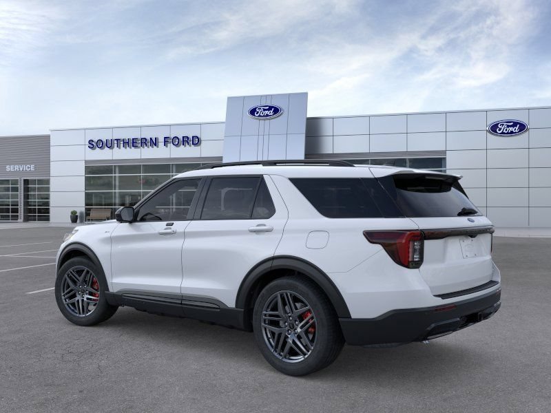 New 2026 Ford Explorer ST-Line w/ ST-Line Street Pack AWD/4WD image 4