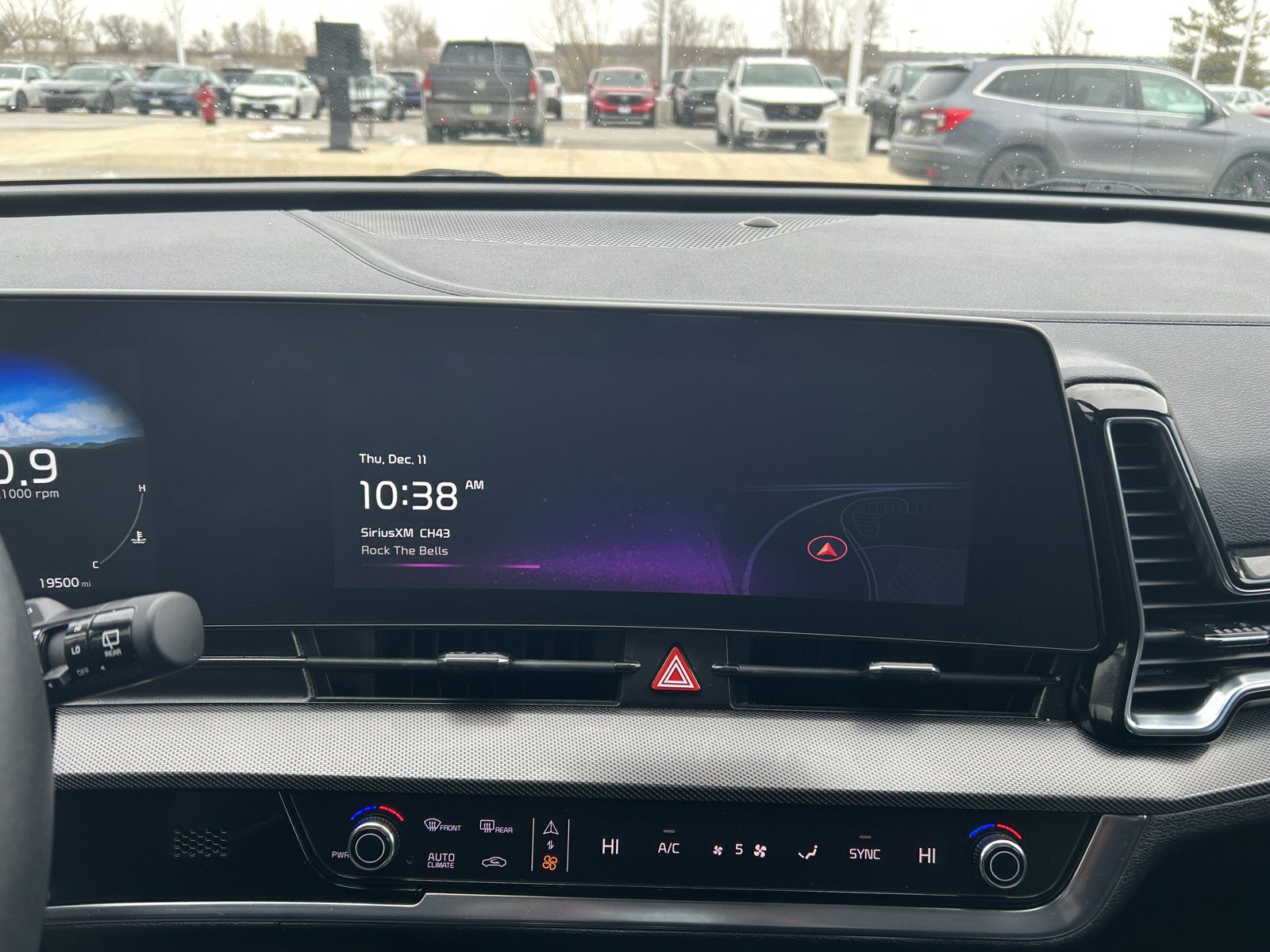 Used 2025 Kia Sportage SX image 27