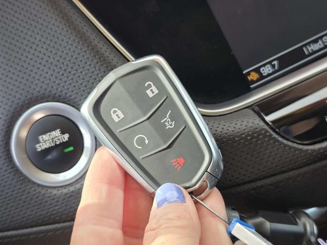 Used 2017 Cadillac XT5 Premium Luxury FWD image 17