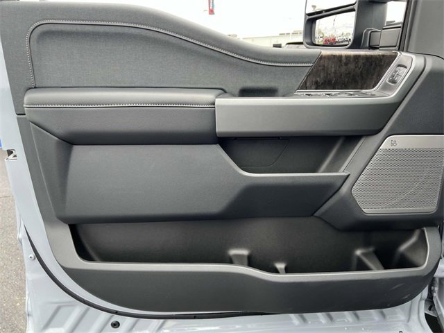 New 2025 Ford F250 Lariat w/ Lariat Ultimate Package image 12