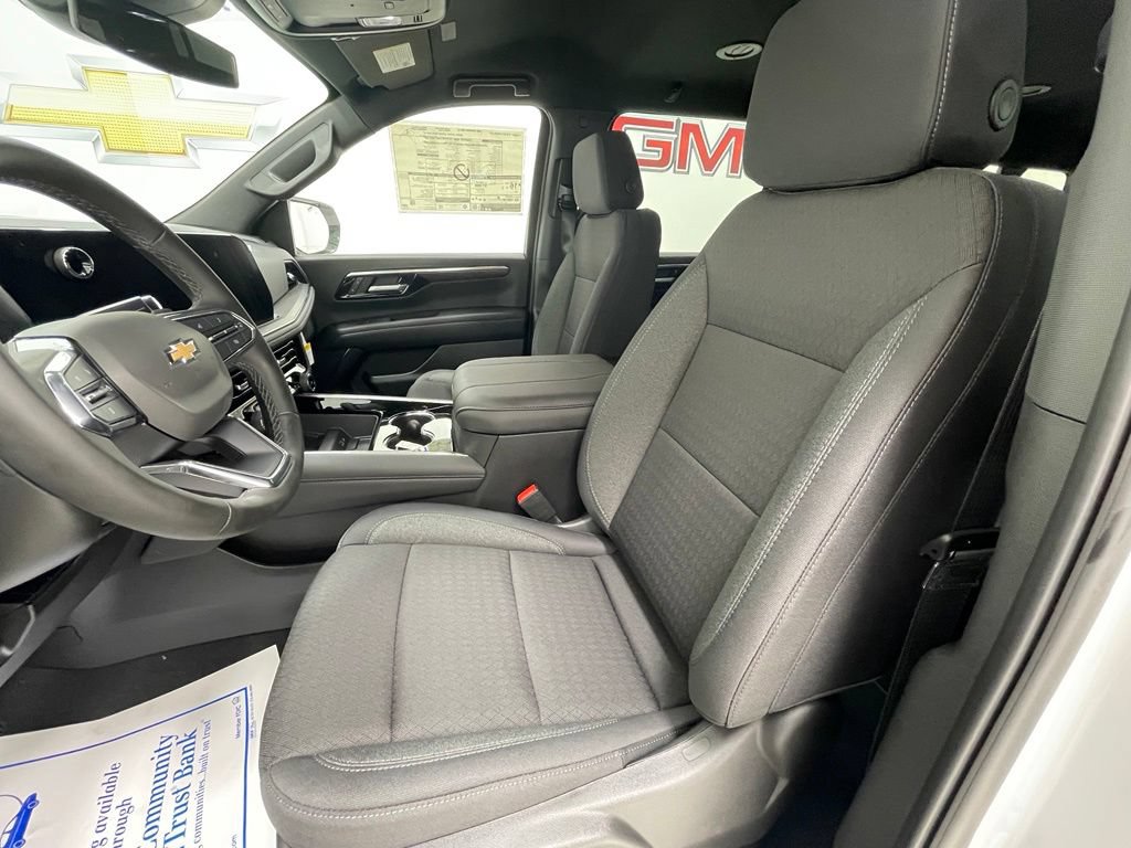 New 2026 Chevrolet Suburban LS AWD/4WD image 18