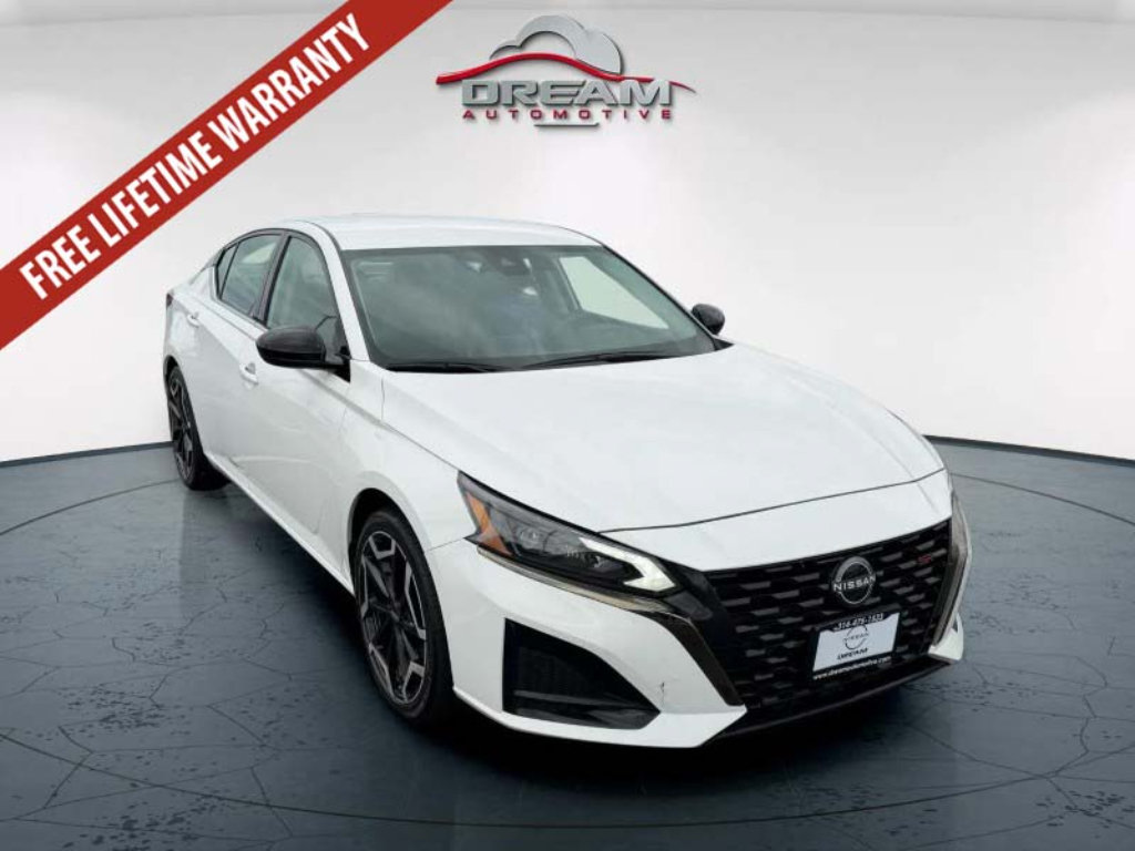 Used 2024 Nissan Altima 2.5 SR FWD image 1