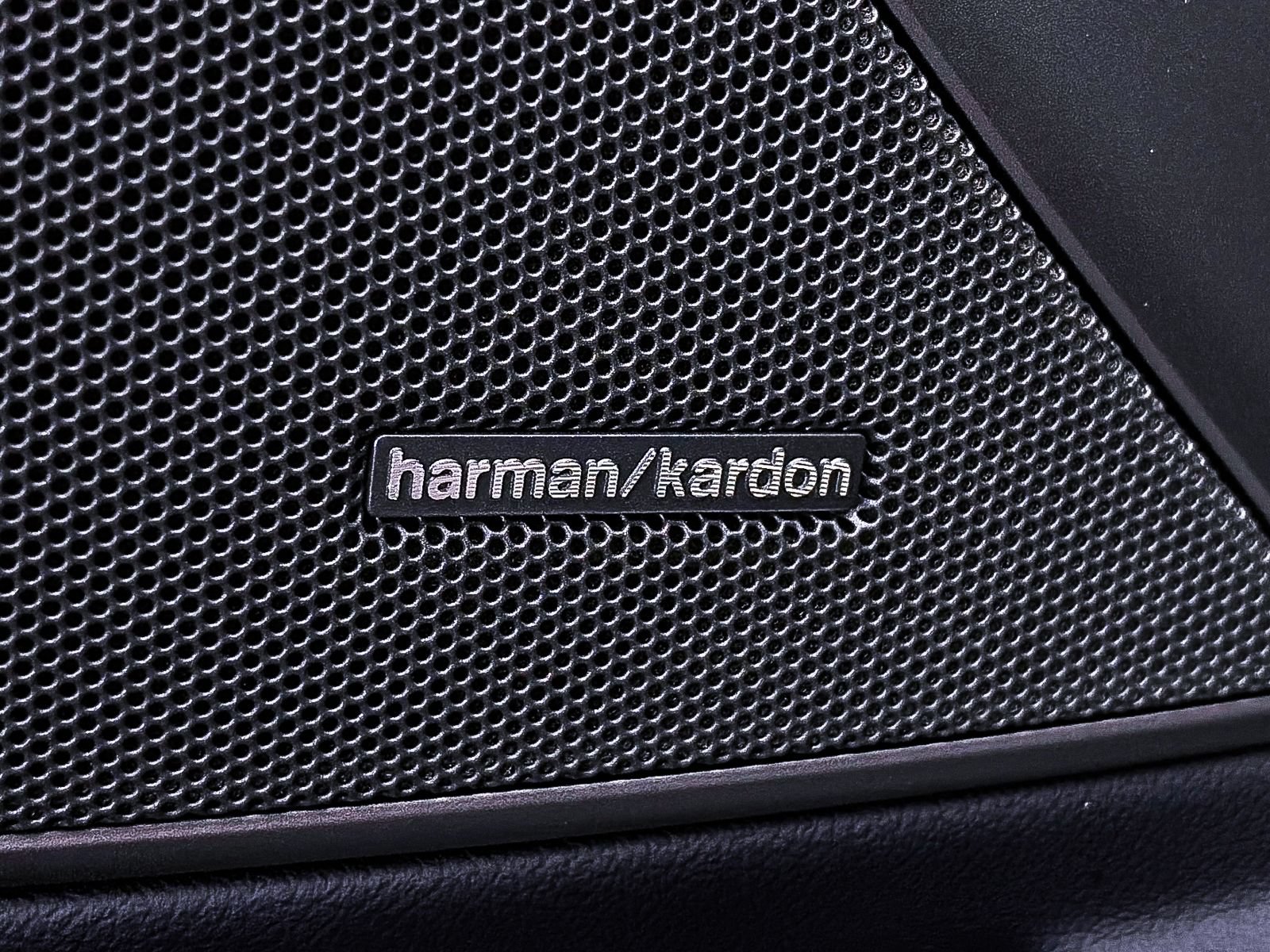 Used 2023 BMW M340i w/ Premium Package RWD image 6