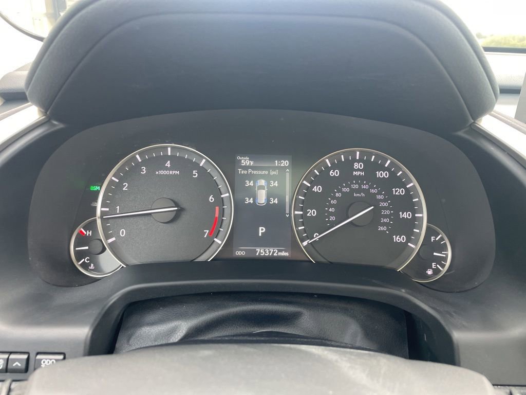 Used 2021 Lexus RX 350L Premium w/ Premium Package image 29