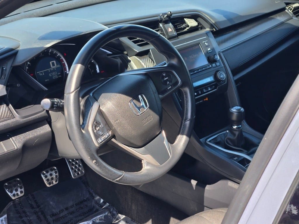 Used 2017 Honda Civic Sport image 24