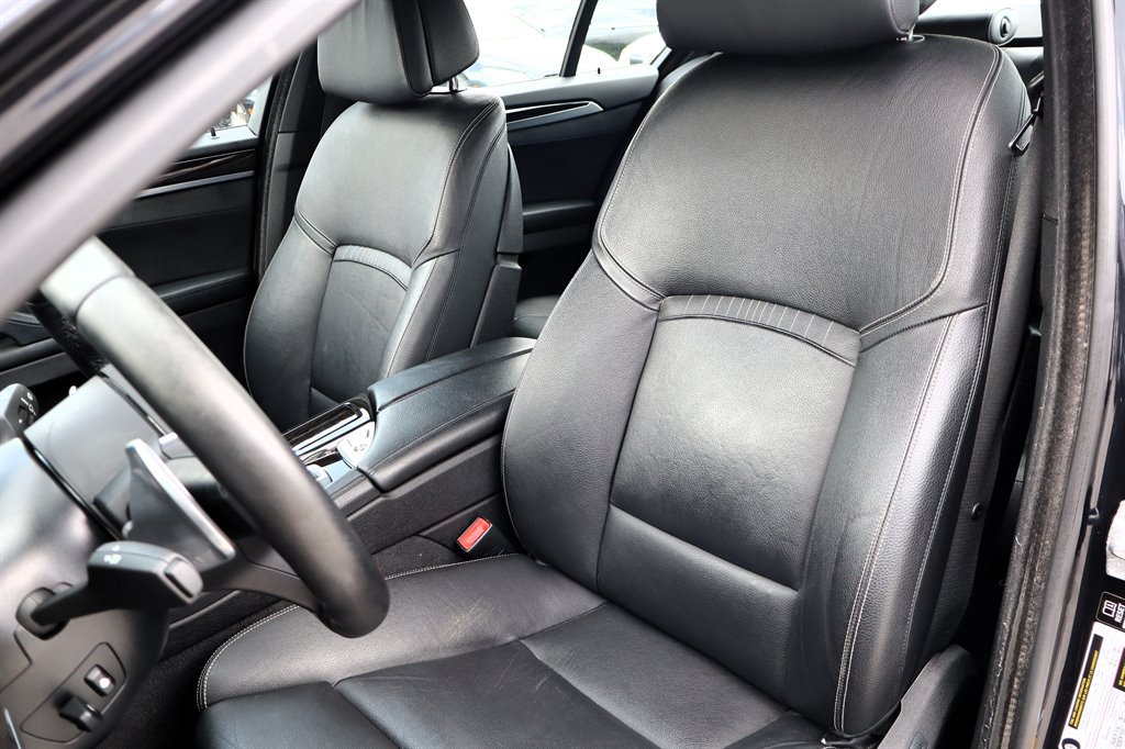 Used 2014 BMW 550i xDrive Sedan AWD/4WD image 19