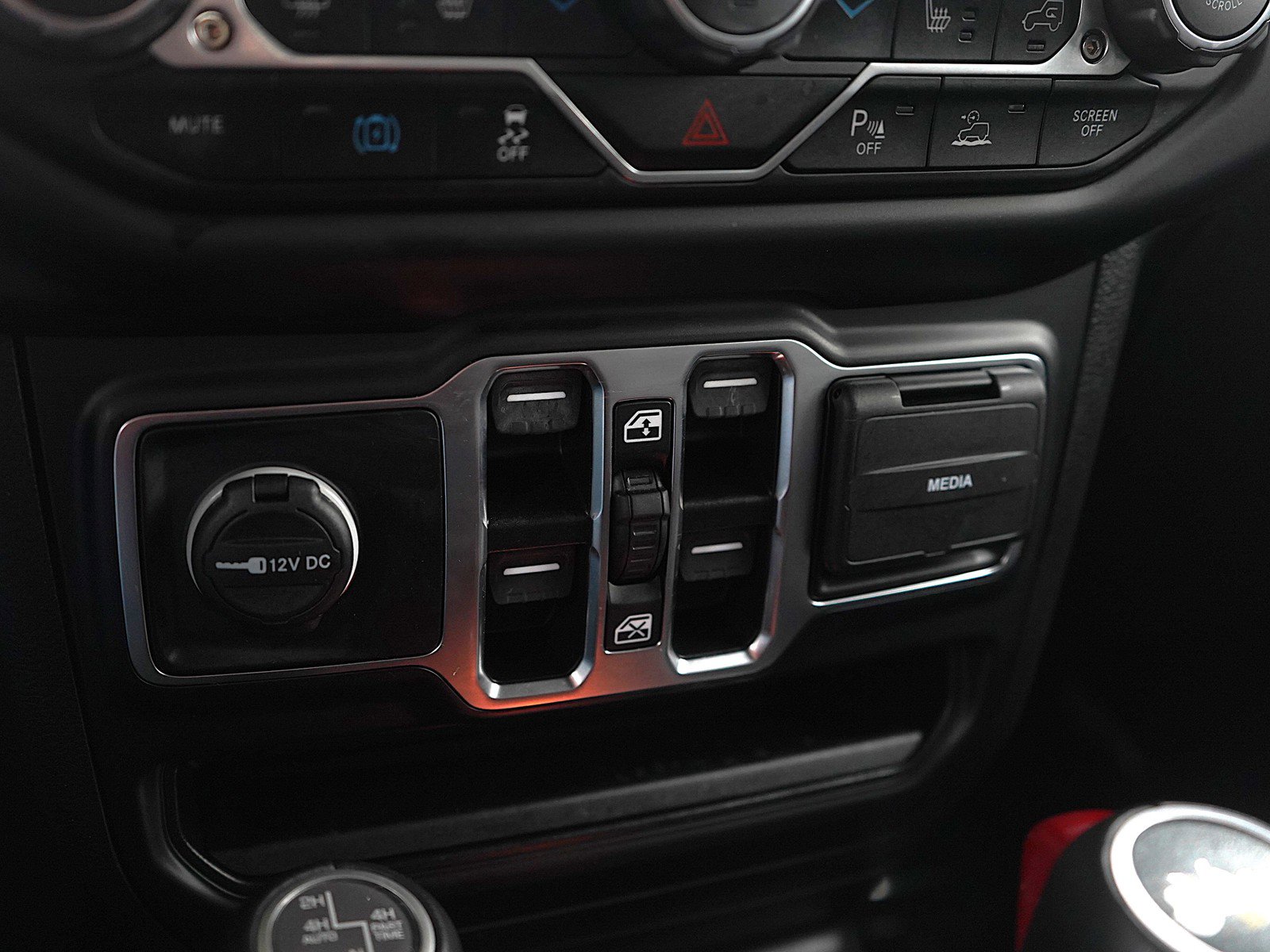 Used 2022 Jeep Wrangler Unlimited Sahara image 23