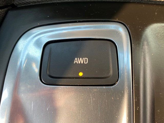 Used 2022 Chevrolet Equinox LS image 16