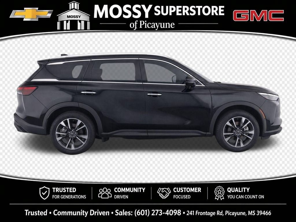 Used 2023 INFINITI QX60 Luxe w/ Cargo Package FWD image 9