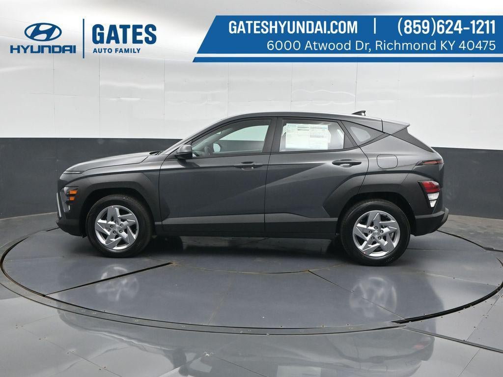 New 2027 Hyundai Kona SE FWD image 7