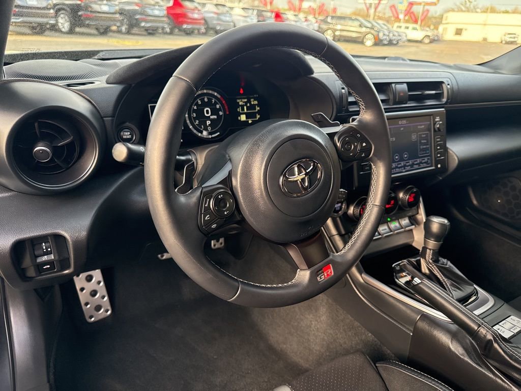 Used 2025 Toyota GR86 Premium image 22