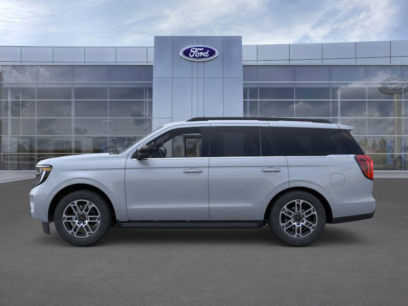 New 2025 Ford Expedition Active image 3