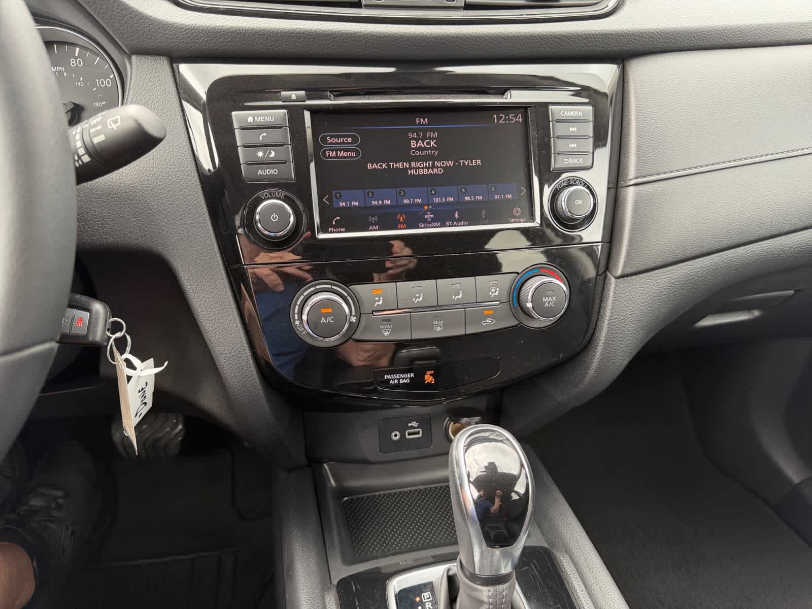 Used 2019 Nissan Rogue S w/ Special Edition Package FWD image 13