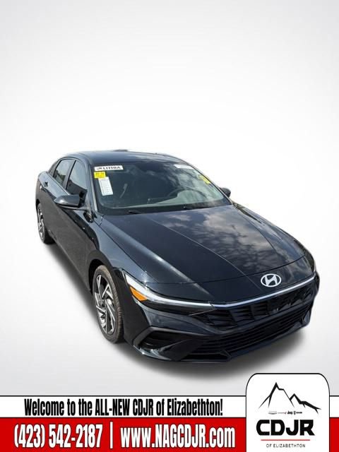 Used 2024 Hyundai Elantra SEL w/ Convenience Package