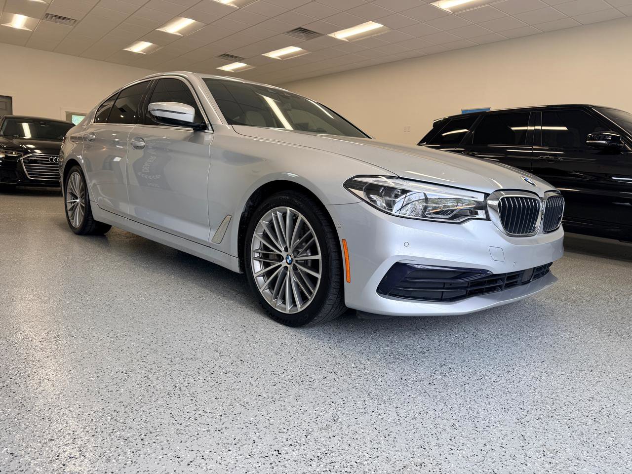 Used 2019 BMW 530i w/ Premium Package RWD image 12