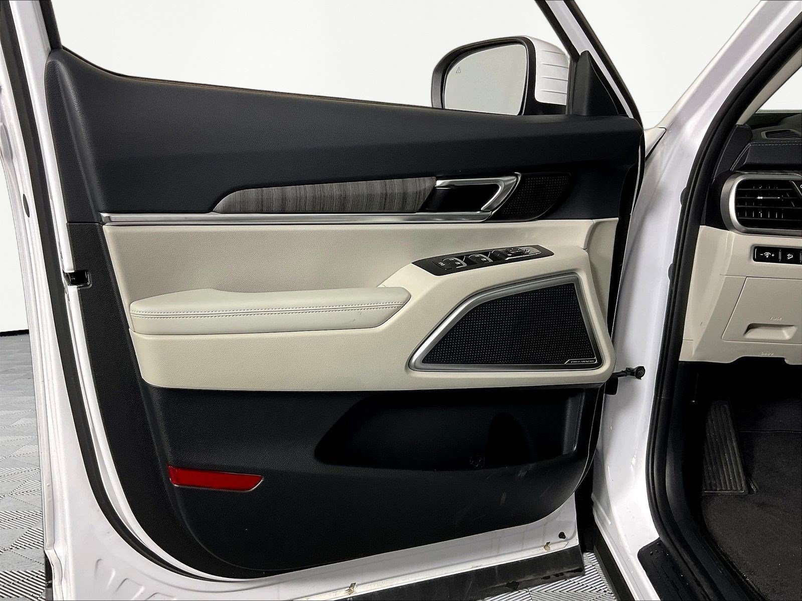Used 2025 Kia Telluride EX FWD image 20