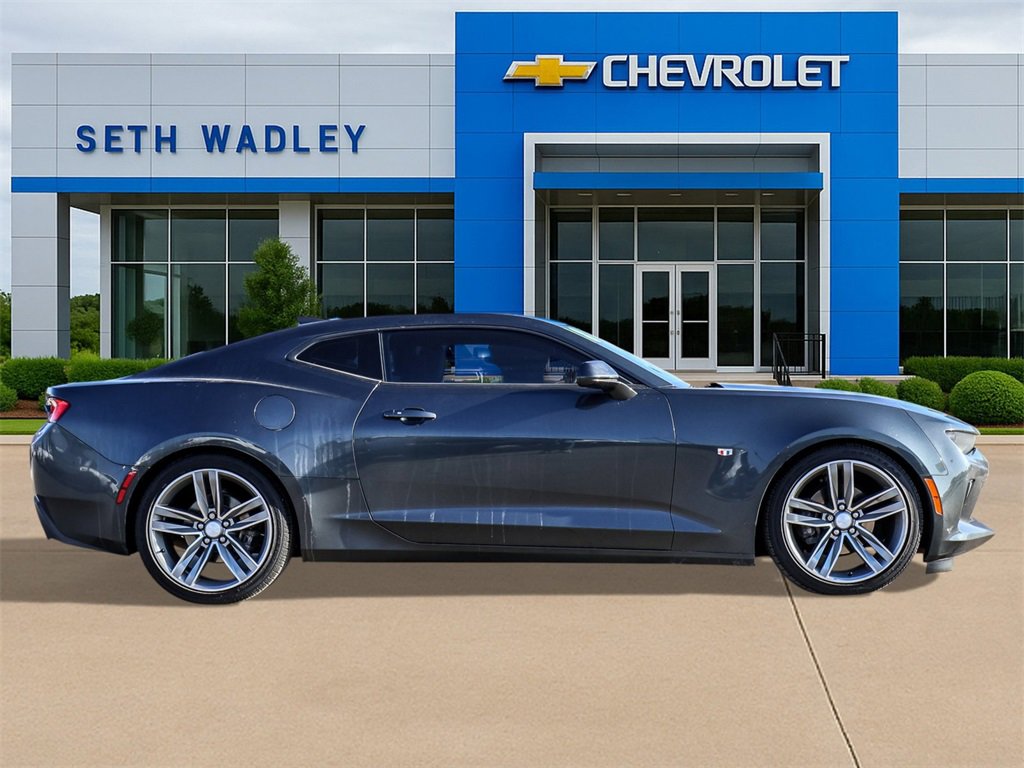 Used 2018 Chevrolet Camaro LT w/ RS Package image 8