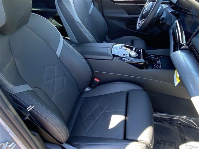 New 2025 BMW 530i w/ M Sport Package RWD image 11