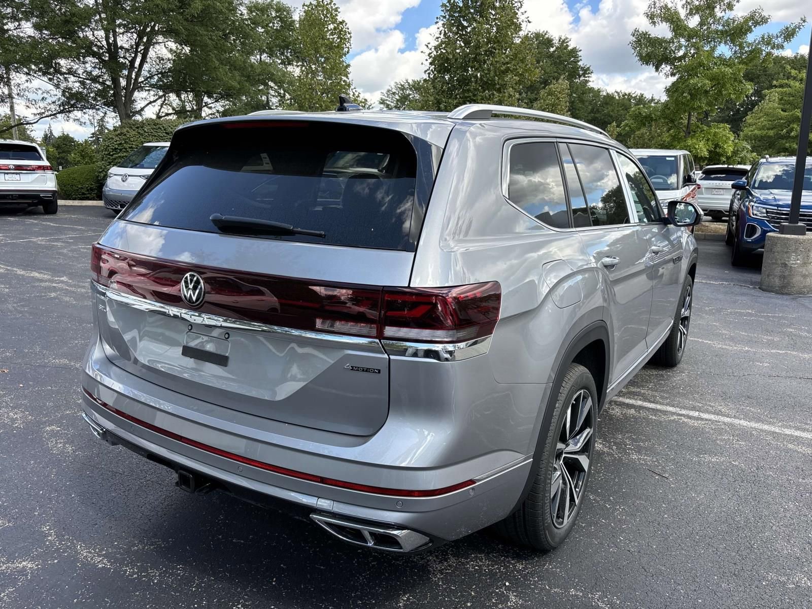 New 2026 Volkswagen Atlas SEL Premium R-Line image 7