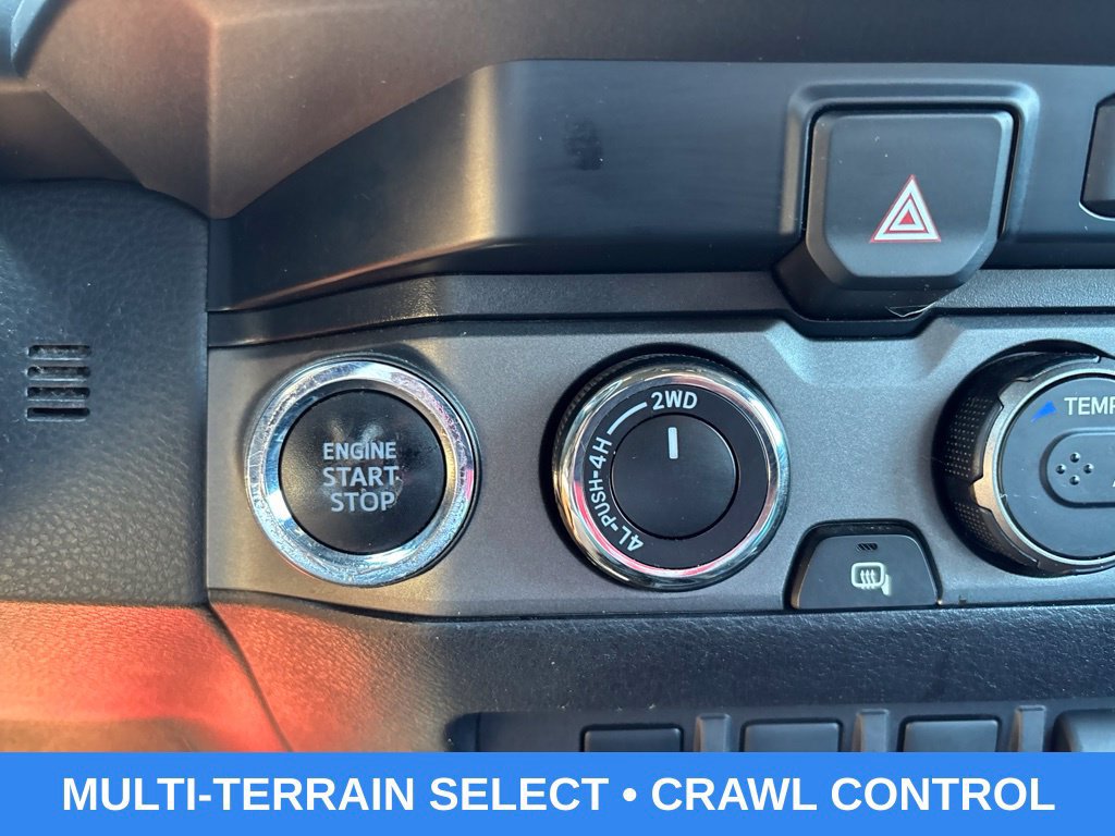 Used 2021 Toyota Tacoma TRD Off-Road w/ TRD Premium Off Road Package AWD/4WD image 3
