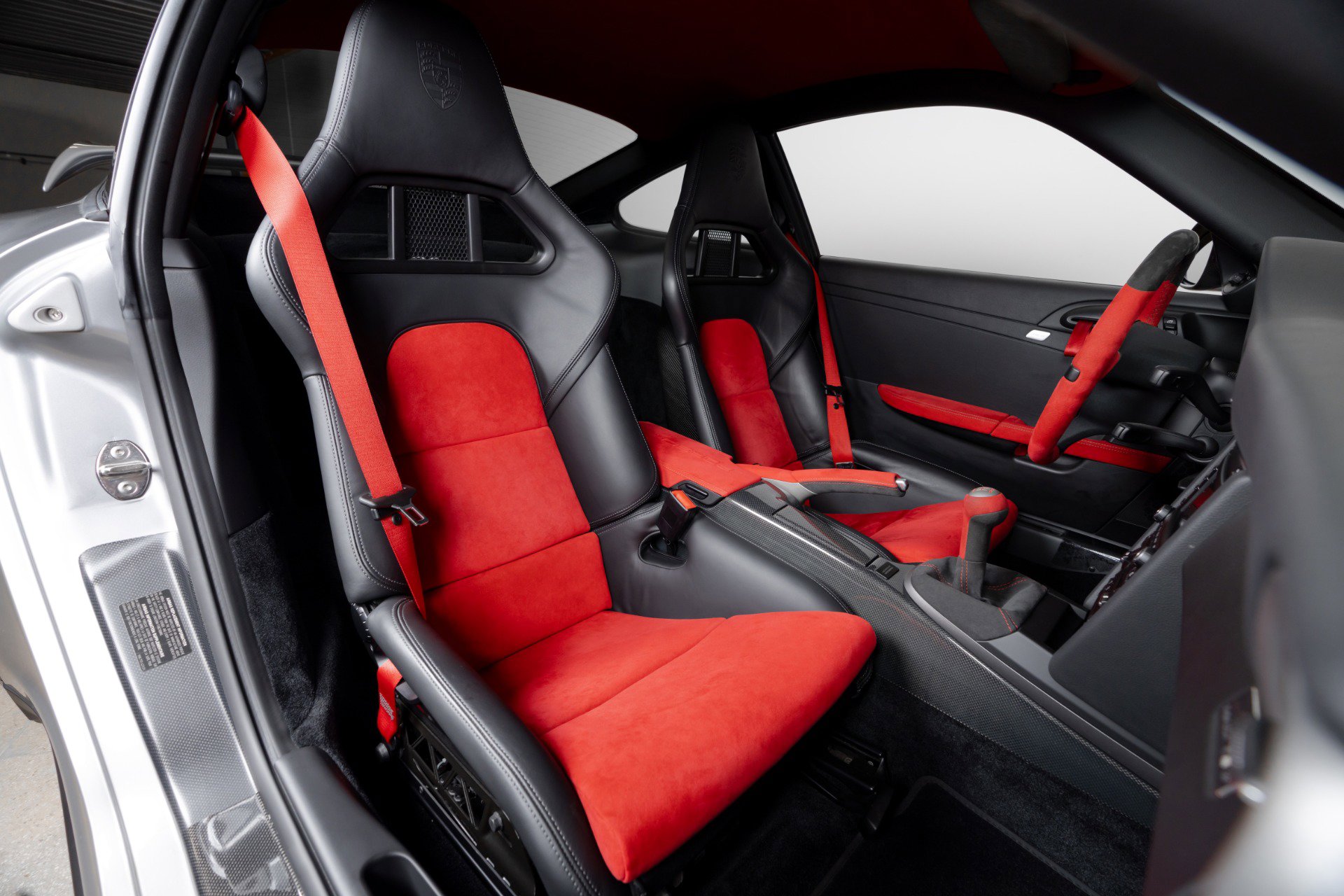 Used 2011 Porsche 911 GT2 RS image 36