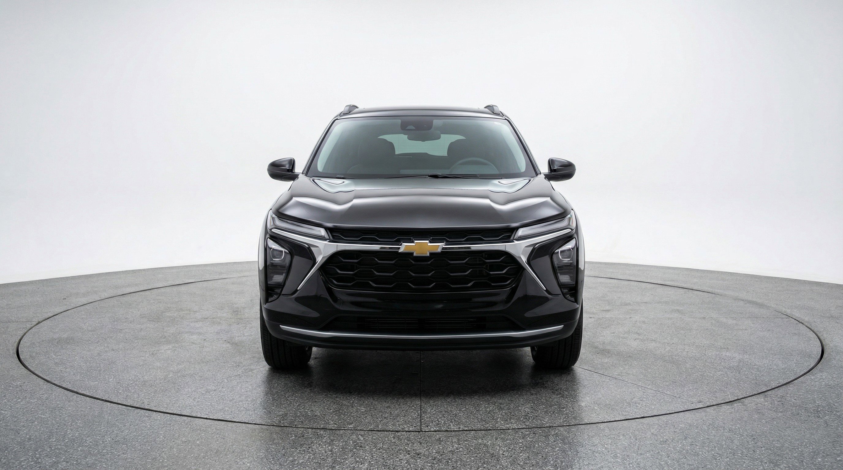 Used 2025 Chevrolet Trax LT image 2
