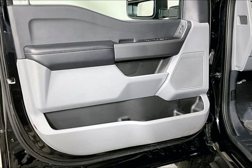 Used 2025 Ford F250 XLT image 23