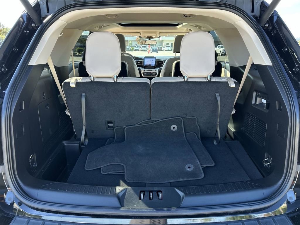 Used 2022 Ford Explorer XLT w/ Equipment Group 202A image 68