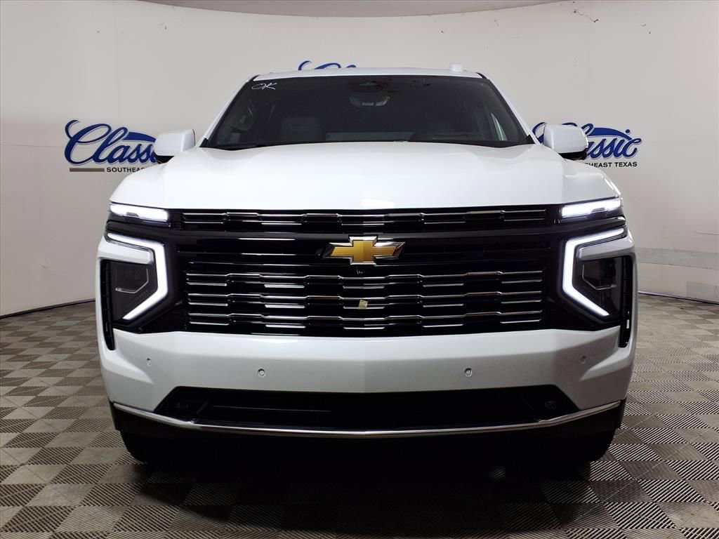 New 2026 Chevrolet Suburban High Country RWD image 3