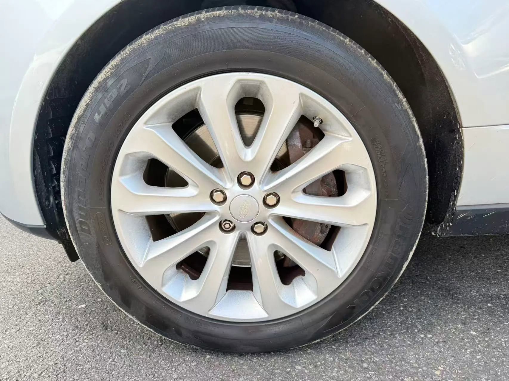 Used 2016 Land Rover Range Rover HSE image 30