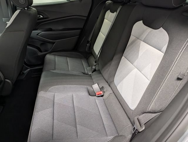 New 2026 Chevrolet Trax RS w/ Sunroof Package FWD image 12