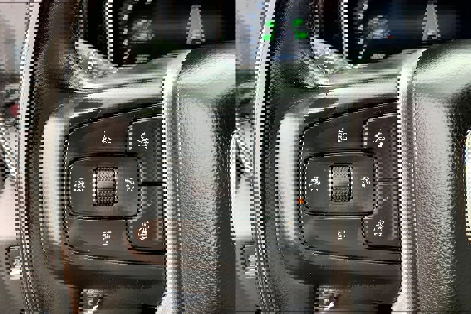 Used 2023 GMC Sierra 1500 Elevation image 23