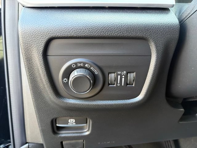 New 2026 Jeep Grand Cherokee 2WD image 12