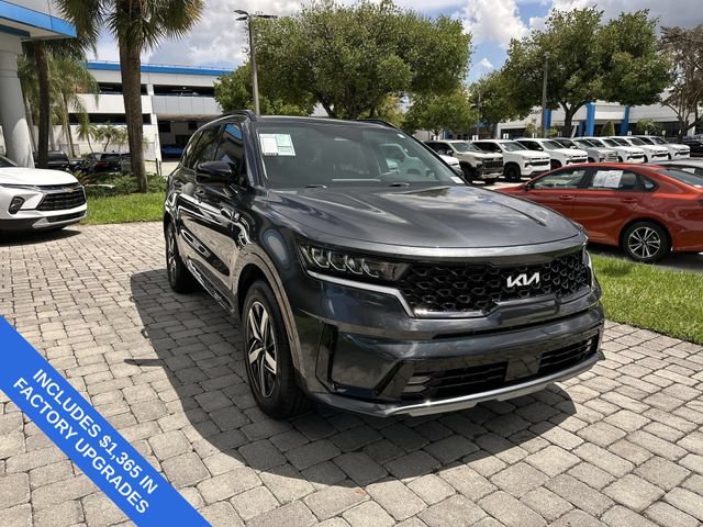 Used 2023 Kia Sorento EX w/ Panoramic Sunroof Package FWD image 17