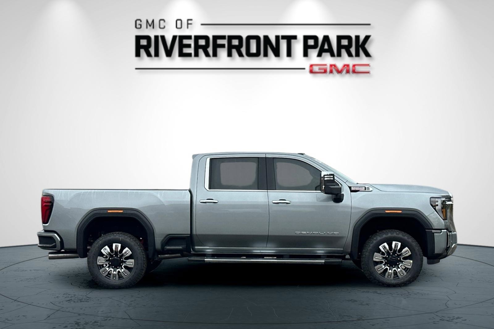New 2026 GMC Sierra 2500 Denali w/ Denali Reserve Package image 2