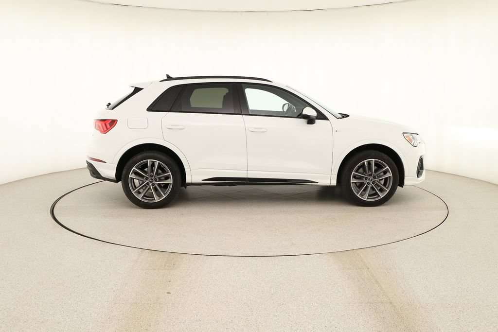 Certified 2025 Audi Q3 2.0T Premium w/ Convenience Package AWD/4WD image 8