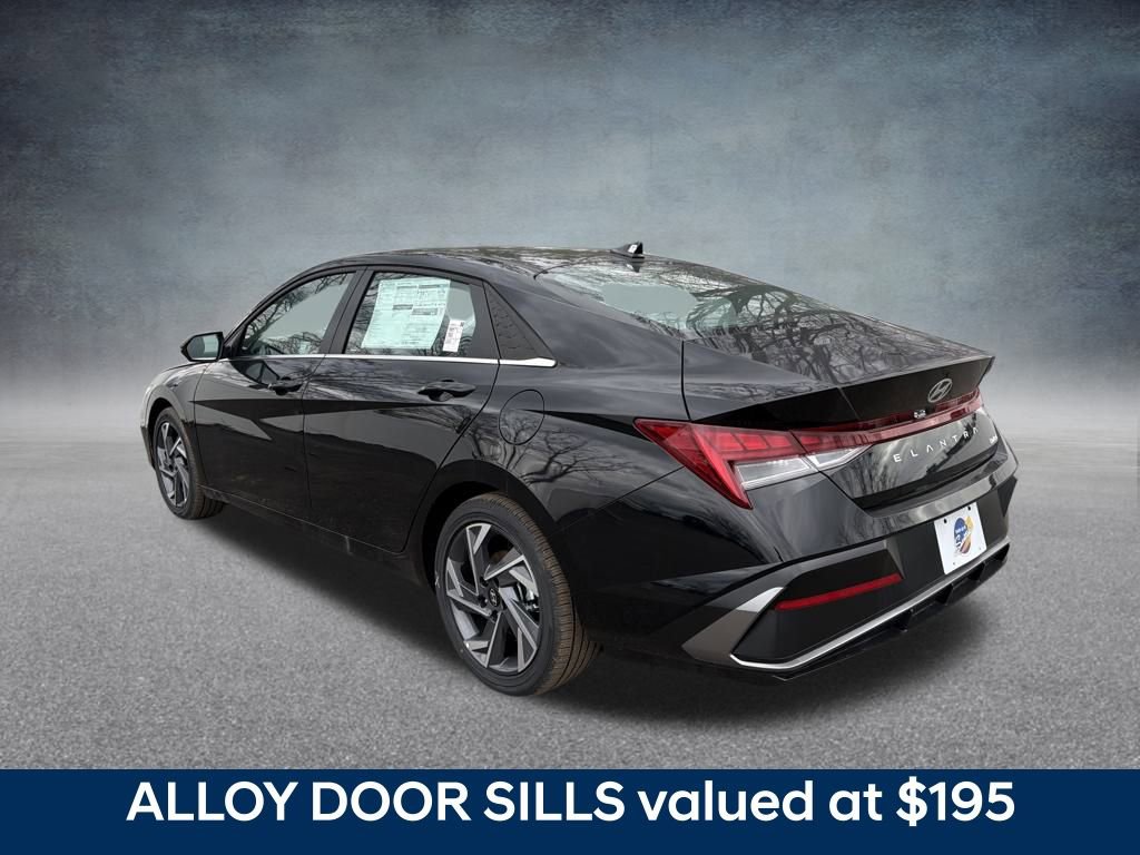 New 2025 Hyundai Elantra Limited video 3