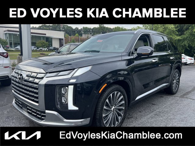 Used 2023 Hyundai Palisade Calligraphy FWD image 1