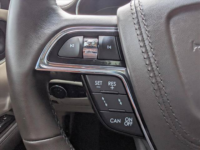 Used 2018 Lincoln Continental Reserve AWD/4WD image 32