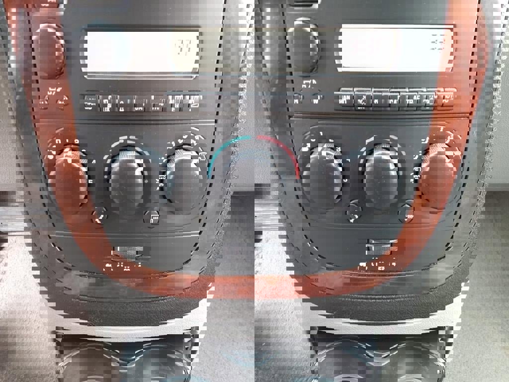 Used 2007 Chevrolet Uplander LS w/ Climate Package image 17