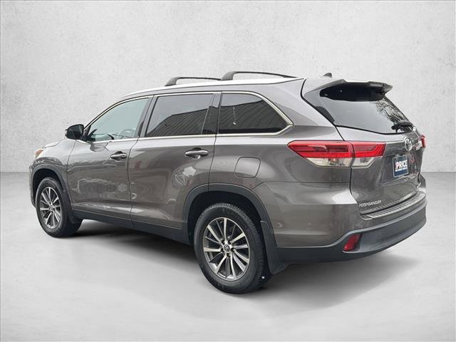 Used 2019 Toyota Highlander XLE image 7