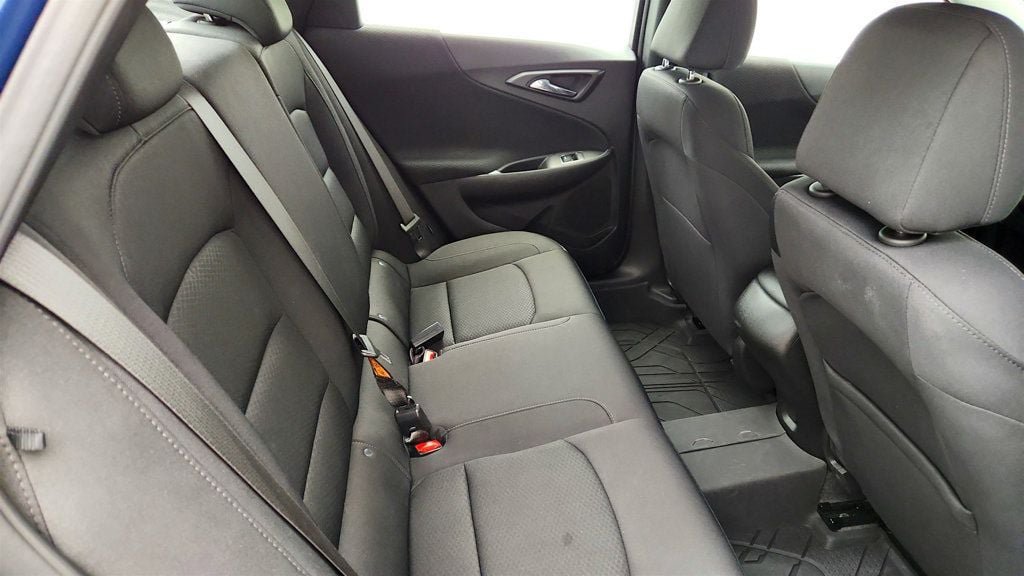 Used 2024 Chevrolet Malibu RS FWD image 22