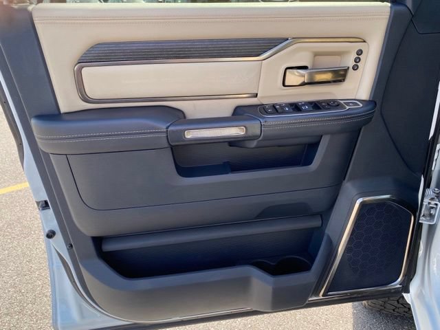 Used 2022 RAM 2500 Limited w/ Body Color Bumper Group AWD/4WD image 11